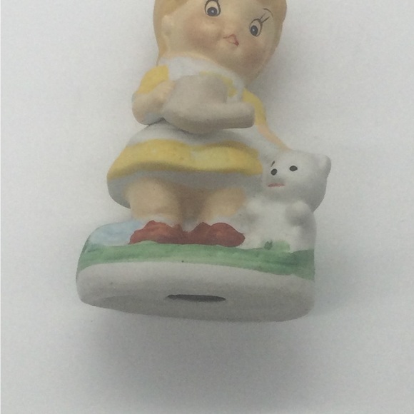 Retro sweet girl figurine with dog watering can yellow 60s hobbyist piece - Picture 4 of 10